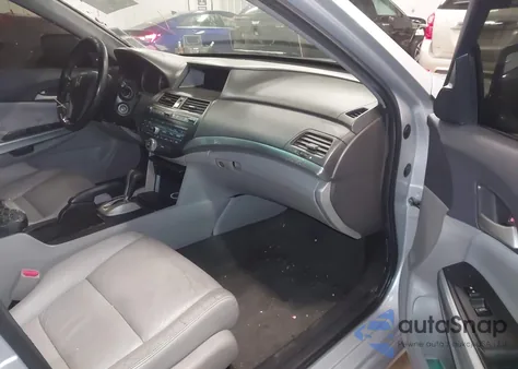 2010 Honda Accord 2.4 Ex-L z USA, uszkodzony, nr VIN 1HGCP2F86AA033793